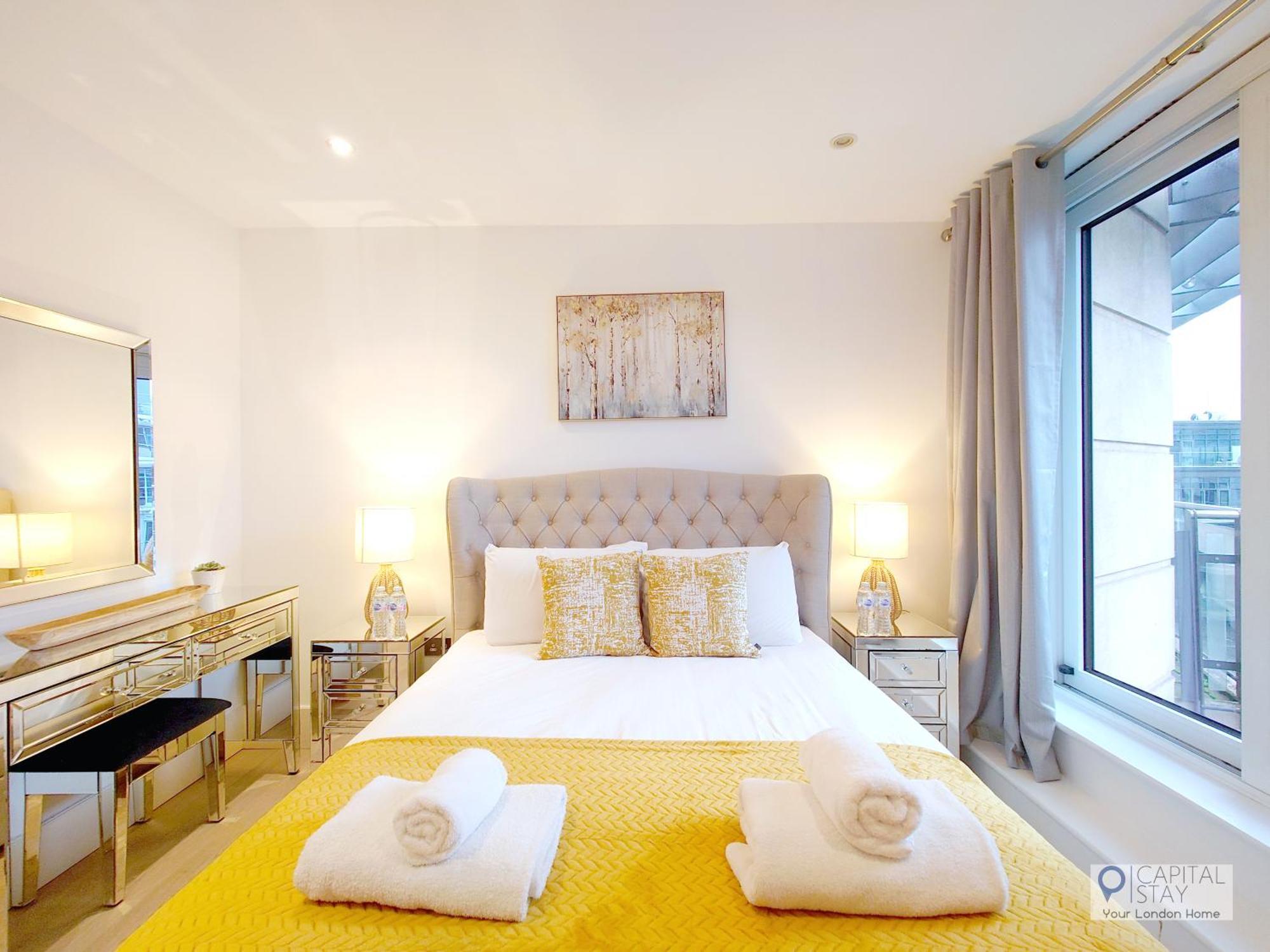 3 Bed Serviced In Battersea - River Views Londra
