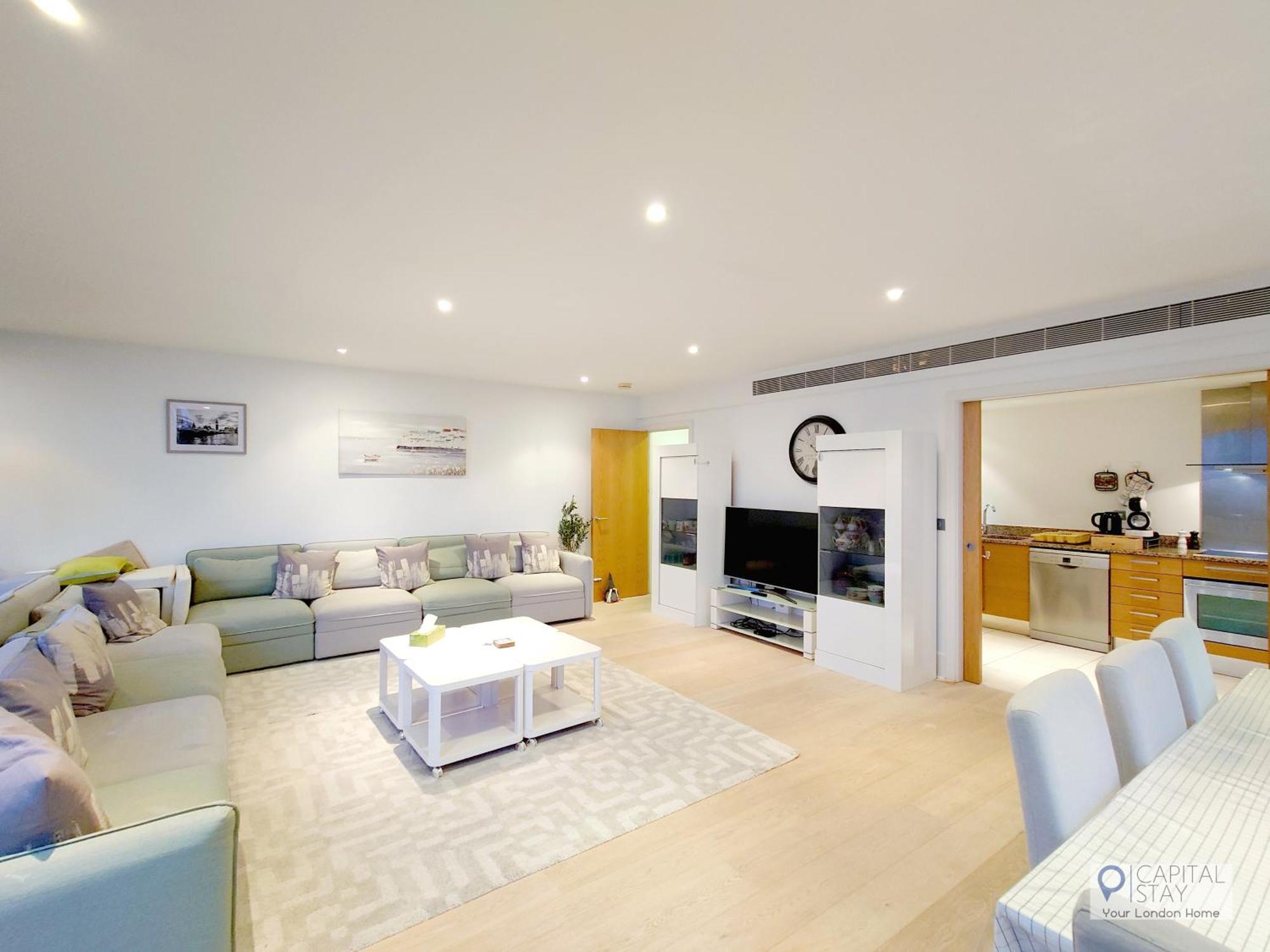 3 Bed Serviced In Battersea - River Views Appartamento