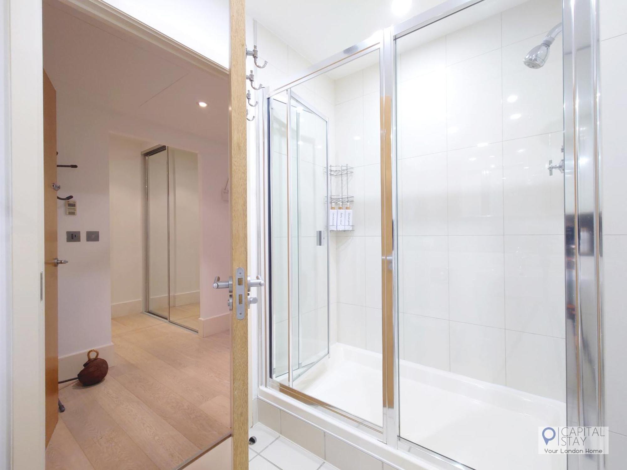 Appartamento 3 Bed Serviced In Battersea - River Views Londra